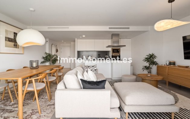 Resale - Apartment - Estepona - Estepona Centro