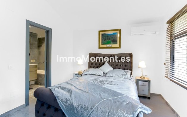 Wiederverkauf - Villa - Marbella - Elviria