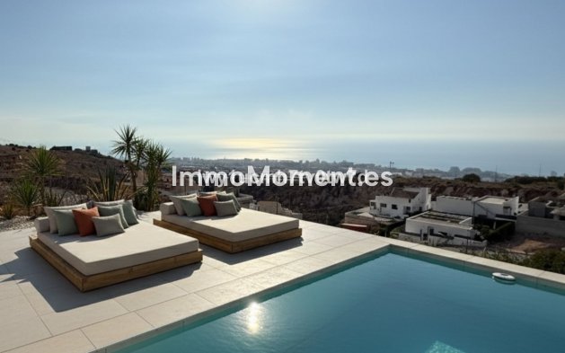 Wiederverkauf - Villa - Benalmadena - Benalmadena Centro