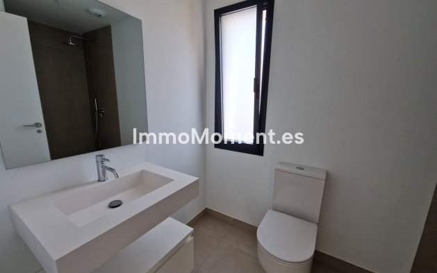 Resale - Villa - Estepona - Atalaya