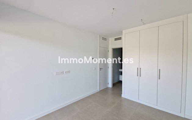 Resale - Villa - Estepona - Atalaya