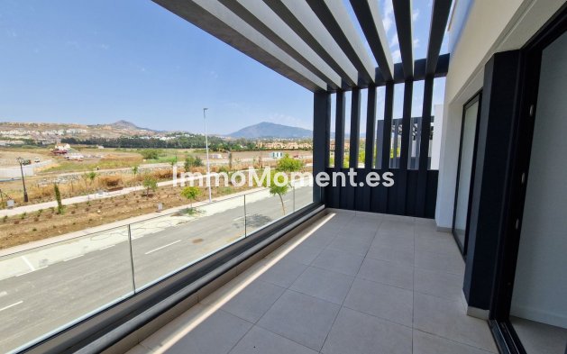 Resale - Villa - Estepona - Atalaya