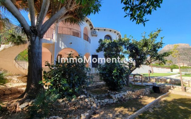 Resale - Villa - Calpe - Calpe Centro