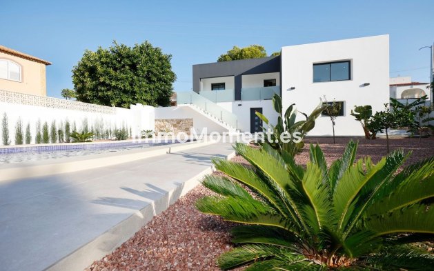 Resale - Villa - Calpe - Calpe Centro