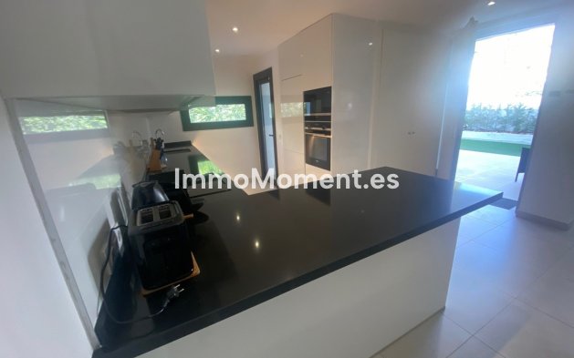 Revente - Maison mitoyenne - Estepona  - Estepona Centro