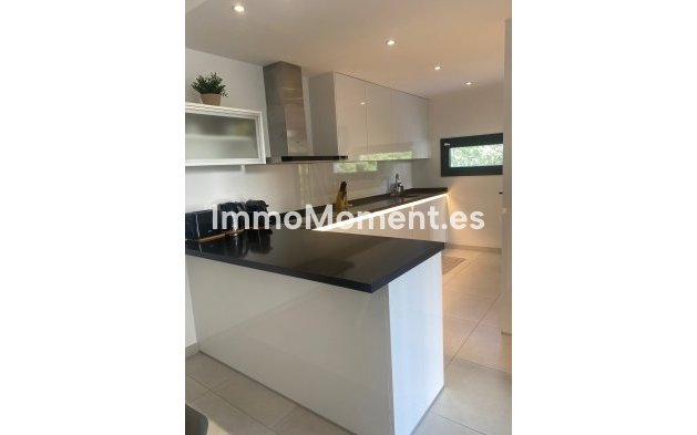 Revente - Maison mitoyenne - Estepona  - Estepona Centro