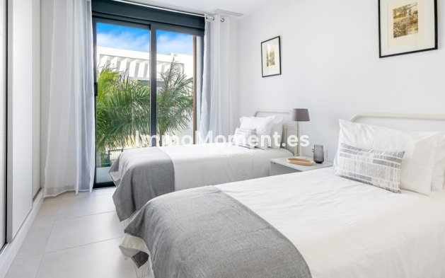 Revente - Maison mitoyenne - Estepona  - Estepona Centro