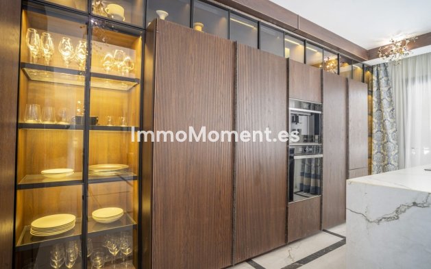 Revente - Appartement - Marbella - Nueva Andalucía