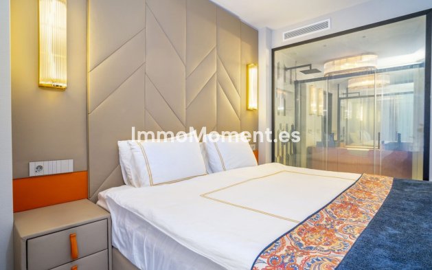 Revente - Appartement - Marbella - Nueva Andalucía