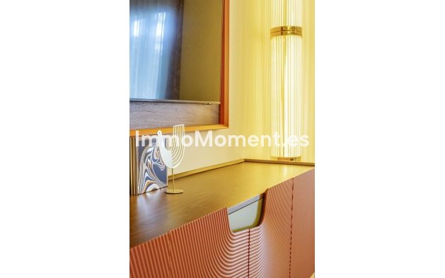 Revente - Appartement - Marbella - Nueva Andalucía