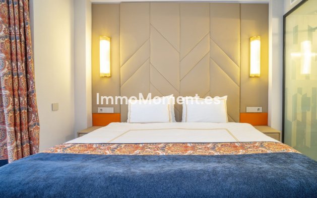 Revente - Appartement - Marbella - Nueva Andalucía