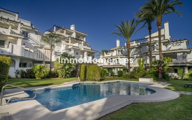 Revente - Appartement - Marbella - Nueva Andalucía