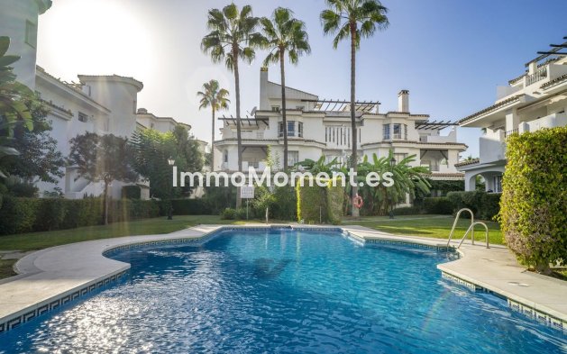 Revente - Appartement - Marbella - Nueva Andalucía