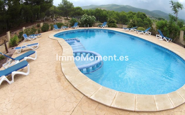 Resale - Villa - Ibi - Ibi Centro