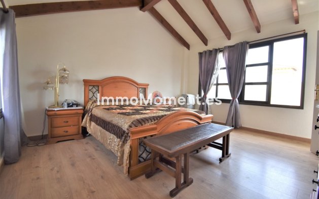 Wiederverkauf - Villa - Orihuela - Villamartin