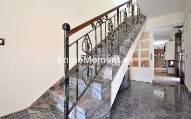 Wiederverkauf - Villa - Orihuela - Villamartin