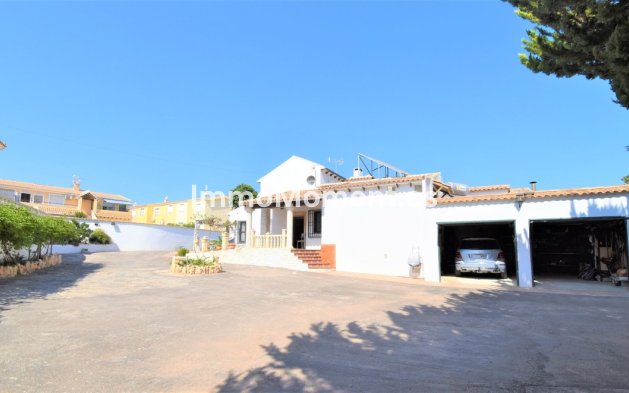 Wiederverkauf - Villa - Orihuela - Villamartin