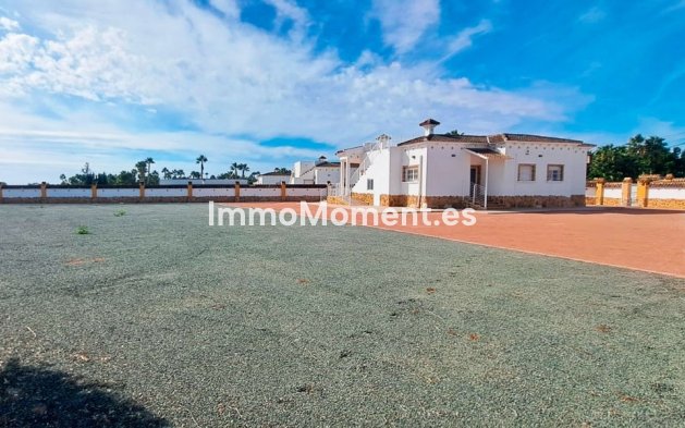 Resale - Villa - Catral - Catral Centro