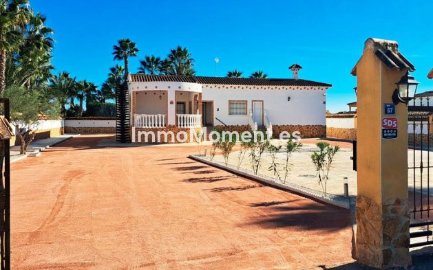Resale - Villa - Catral - Catral Centro