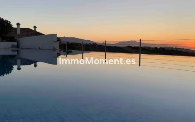 Wiederverkauf - Villa - Manilva - Manilva Centro