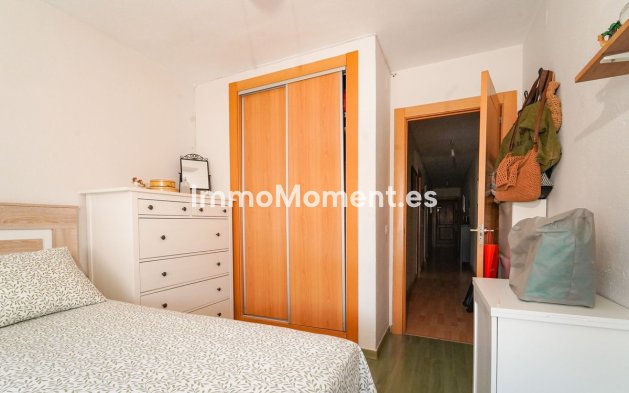 Resale - Apartment - Málaga - Málaga Centro