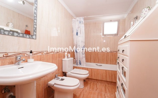 Resale - Apartment - Málaga - Málaga Centro