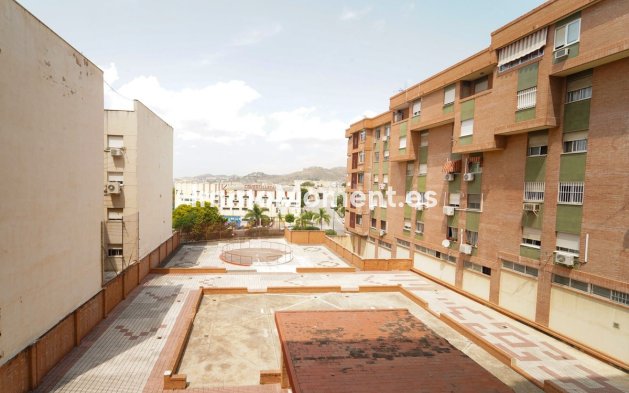 Resale - Apartment - Málaga - Málaga Centro