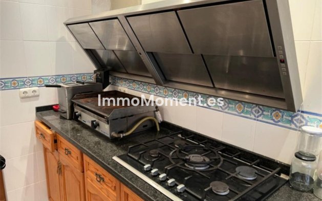 Wiederverkauf - Villa - Marbella - Nueva Andalucía