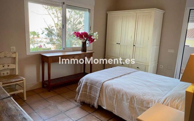 Wiederverkauf - Villa - Manilva - Manilva Centro