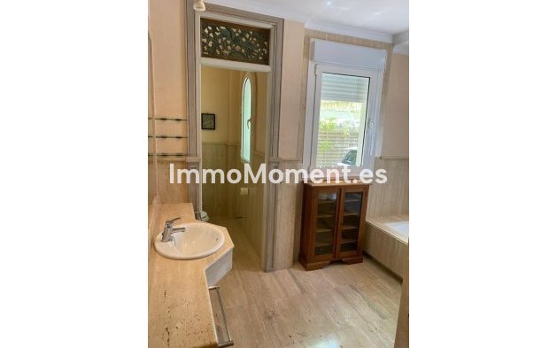 Wiederverkauf - Villa - Manilva - Manilva Centro