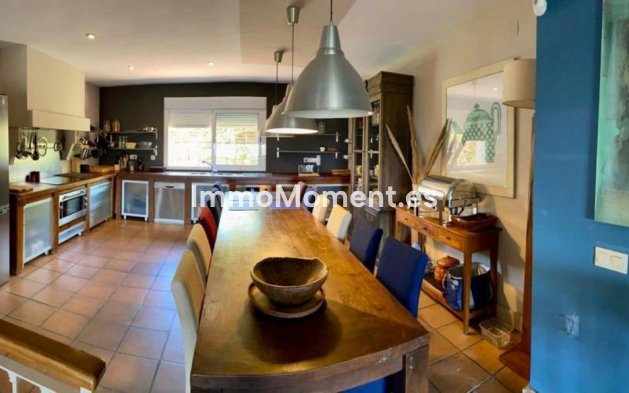 Wiederverkauf - Villa - Manilva - Manilva Centro