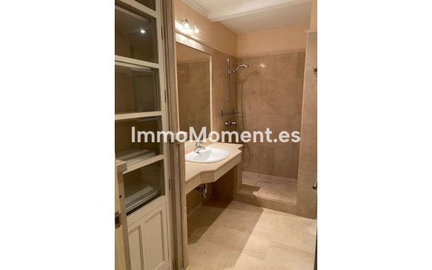 Wiederverkauf - Villa - Manilva - Manilva Centro