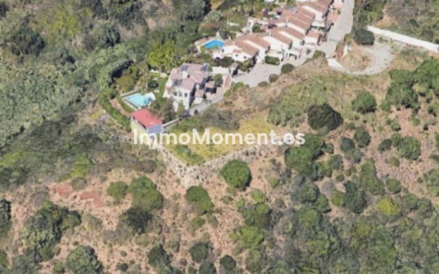 Bestaande woning - Grond - Estepona  - Estepona Centro