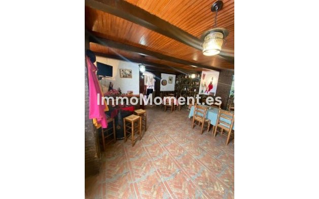 Reventa - Villa - Marbella - Marbella Centro