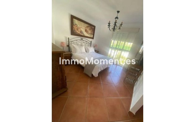 Reventa - Villa - Marbella - Marbella Centro