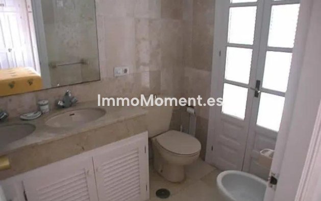 Wiederverkauf - Villa - Estepona  - Estepona Centro