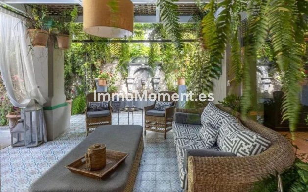 Wiederverkauf - Villa - Marbella - Marbella Centro