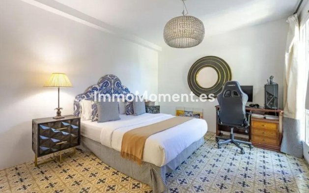 Wiederverkauf - Villa - Marbella - Marbella Centro