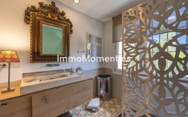 Wiederverkauf - Villa - Marbella - Marbella Centro