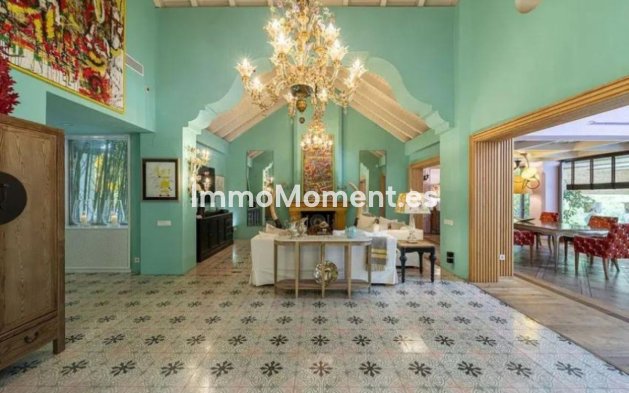 Wiederverkauf - Villa - Marbella - Marbella Centro