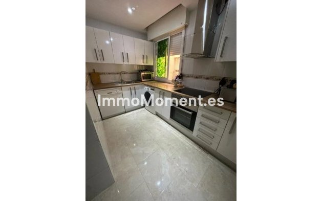 Revente - Appartement - Marbella - Nueva Andalucía