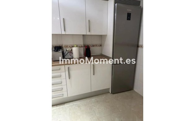 Revente - Appartement - Marbella - Nueva Andalucía