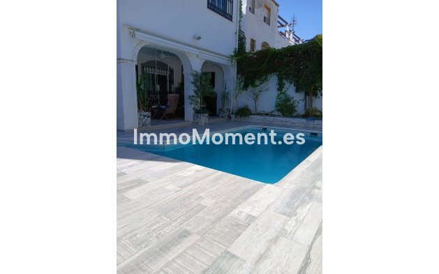 Resale - Townhouse - Estepona - Estepona Centro
