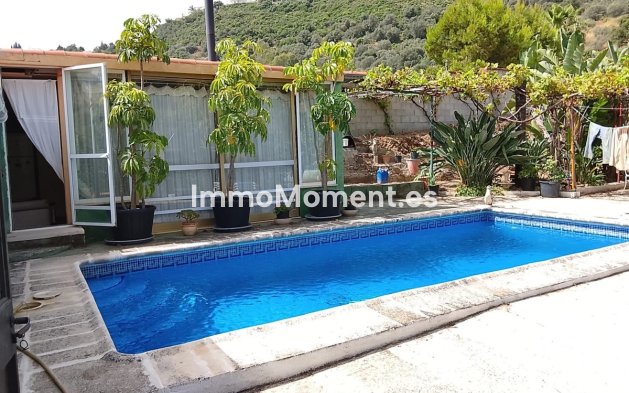 Reventa - Casa de campo - Marbella - Altos de los Monteros