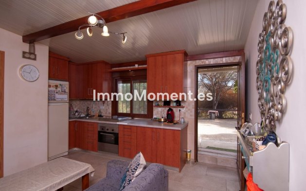 Reventa - Casa de campo - Marbella - Altos de los Monteros