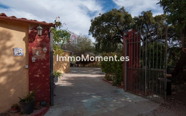 Reventa - Casa de campo - Marbella - Altos de los Monteros