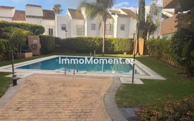 Resale - Apartment - Marbella - Las Chapas