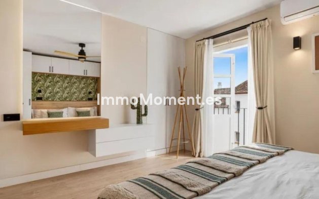 Resale - Apartment - Estepona - Benamara