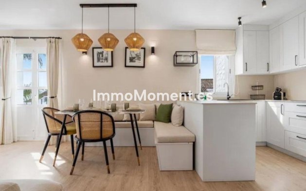 Resale - Apartment - Estepona - Benamara