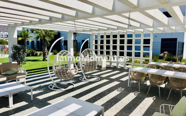 Wiederverkauf - Wohnung - Estepona  - Estepona Centro